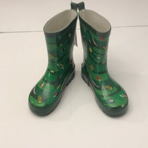 Green bug camo themed garden boots